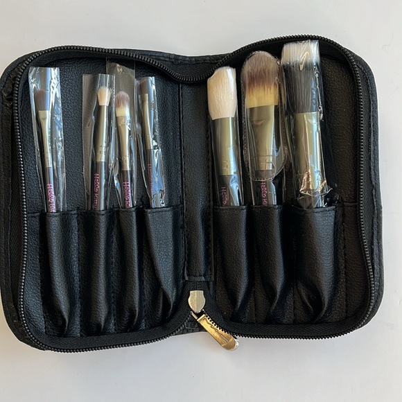 MAC Cosmetics Makeup Mac Cosmetics Hello Kitty Brush Set Poshmark